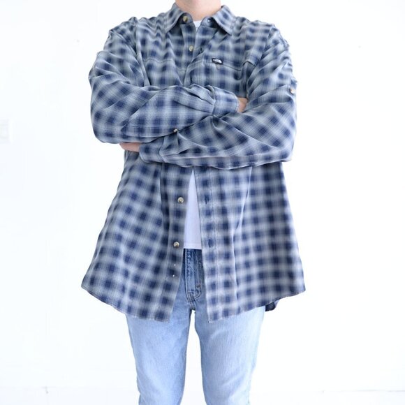 The North Face Grey Blue Flannel Button Up Breathable Hiking Shirt Size XL - Picture 2 of 14